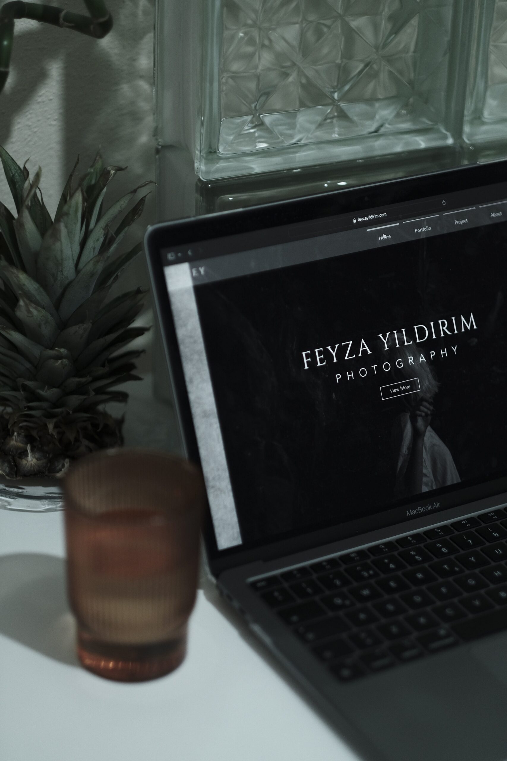 Curated coastal lounge website audits. feyzayildirimphoto 19876064 (1)